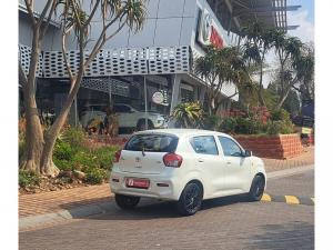 Toyota Vitz 1.0 XR manual - Image 2