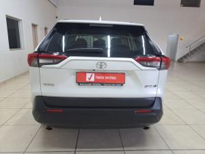 Toyota RAV4 2.0 GX auto - Image 5