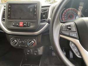 Toyota Vitz 1.0 XR manual - Image 9