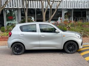 Toyota Vitz 1.0 XR manual - Image 3