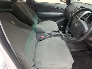 Toyota Hilux 3.0D-4D double cab 4x4 Raider auto - Image 10