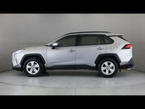 Toyota RAV4 2.0 GX auto - Image 17
