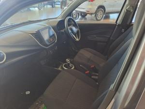 Toyota Vitz 1.0 XR AMT - Image 7