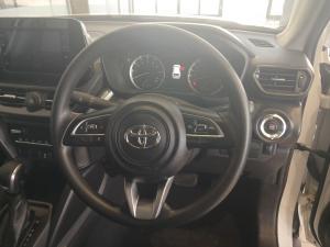 Toyota Urban Cruiser 1.5 XR automatic - Image 8