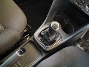 Volkswagen Polo Vivo 1.4 Trendline - Image 10