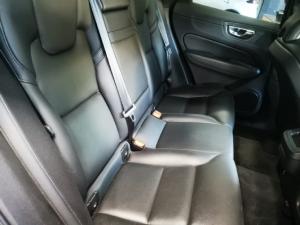 Volvo XC60 D5 AWD R-Design - Image 5