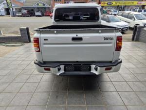 Mahindra Pik Up 2.2CRDe double cab 4x4 S6 manual - Image 6