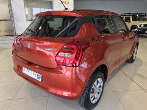 Suzuki Swift 1.2 GL manual - Image 8