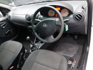 Nissan NP200 1.6i safety pack (aircon) - Image 7