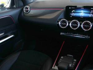 Mercedes-Benz GLA GLA200 Progressive - Image 18