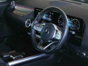 Mercedes-Benz GLA GLA200 Progressive - Image 20