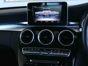 Mercedes-Benz C-Class C200 auto - Image 22