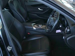 Mercedes-Benz C-Class C200 auto - Image 30