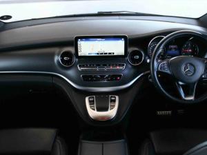 Mercedes-Benz V-Class V300d Exclusive - Image 10