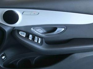 Mercedes-Benz GLC GLC300 4Matic - Image 38
