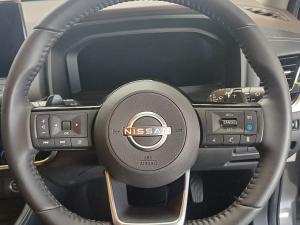 Nissan X-Trail 2.5 Acenta Plus 4WD - Image 12