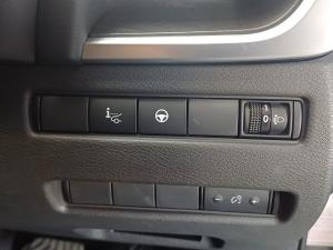 Nissan X-Trail 2.5 Acenta Plus 4WD - Image 17