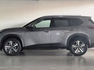 Nissan X-Trail 2.5 Acenta Plus 4WD - Image 4