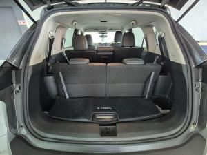 Nissan X-Trail 2.5 Acenta Plus 4WD - Image 6