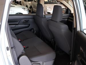 Suzuki Ertiga 1.5 GA - Image 15