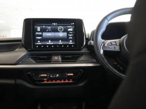 Suzuki Swift 1.2 GLX manual - Image 18