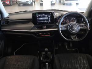 Suzuki Swift 1.2 GLX manual - Image 21