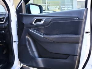 Isuzu D-Max 3.0TD double cab LSE 4x4 - Image 17