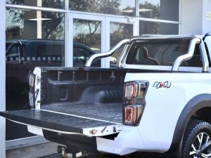 Isuzu D-Max 3.0TD double cab LSE 4x4 - Image 24