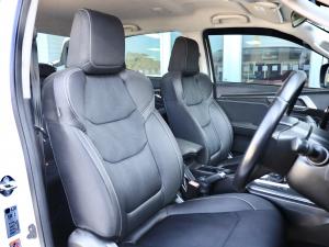 Isuzu D-Max 3.0TD double cab LSE 4x4 - Image 27