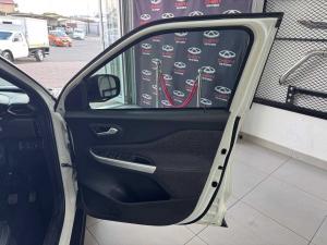 Nissan Magnite 1.0T Acenta Plus CVT - Image 15