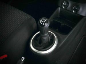 Toyota Vitz 1.0 XR manual - Image 10