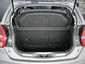 Toyota Vitz 1.0 XR manual - Image 7