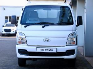 Hyundai H-100 Bakkie 2.6D deck (aircon) - Image 6