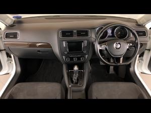 Volkswagen Jetta 1.4TSI Comfortline auto - Image 6