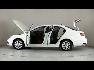 Volkswagen Jetta 1.4TSI Comfortline auto - Image 11