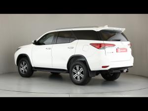 Toyota Fortuner 2.4GD-6 4x4 - Image 8
