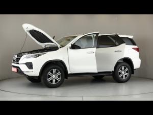 Toyota Fortuner 2.4GD-6 4x4 - Image 12
