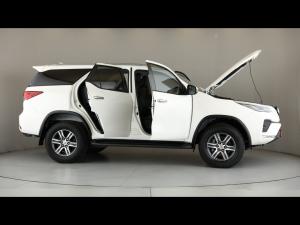 Toyota Fortuner 2.4GD-6 4x4 - Image 15