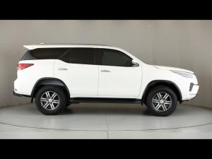 Toyota Fortuner 2.4GD-6 4x4 - Image 3