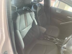 Toyota Corolla Cross 1.8 XR - Image 11