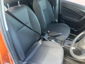 Toyota Urban Cruiser 1.5 XR manual - Image 10