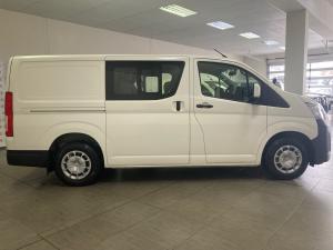 Toyota Quantum 2.8 LWB crew cab - Image 3