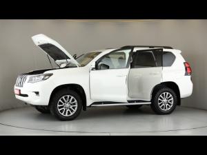 Toyota Land Cruiser Prado 3.0DT VX-L - Image 12