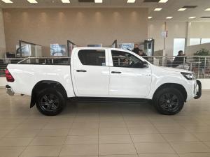 Toyota Hilux 2.4GD-6 double cab Raider auto - Image 3