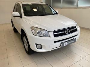 Toyota RAV4 2.0 VX auto - Image 1