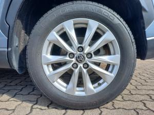 Toyota Corolla Cross 1.8 Xi - Image 16