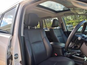 Toyota Land Cruiser Prado 2.8GD VX-L - Image 17