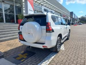 Toyota Land Cruiser Prado 2.8GD VX-L - Image 2