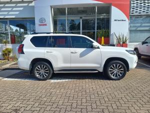 Toyota Land Cruiser Prado 2.8GD VX-L - Image 3