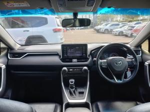 Toyota RAV4 2.0 GX auto - Image 6